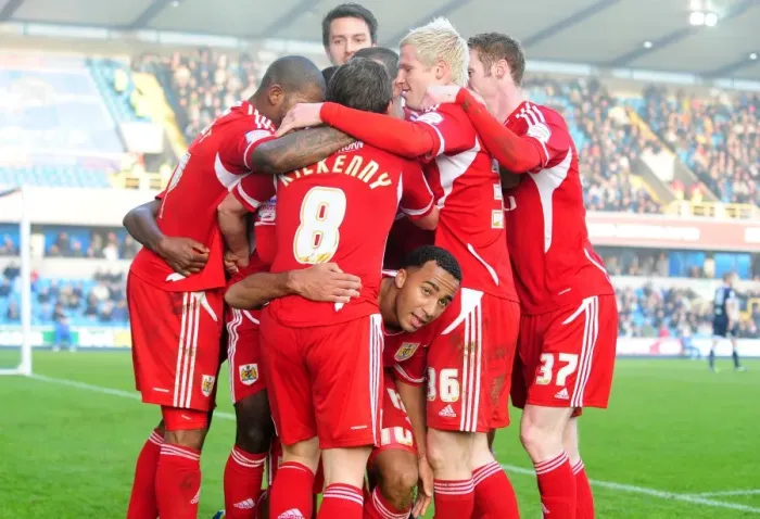 Framed Print : Bristol City's Nicky Maynard Scores Brace in Championship Match against Millwall (November 2011) Framed Print : Bristol City's Nicky Maynard Scores Brace in Championship Match against Millwall (November 2011)