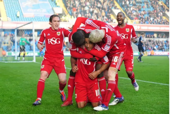 Framed Print : Bristol City's Nicky Maynard Scores Brace in Millwall vs. Bristol City Championship Match, 2011 Framed Print : Bristol City's Nicky Maynard Scores Brace in Millwall vs. Bristol City Championship Match, 2011