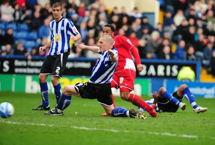 Framed Print : Bristol City's Nicky Maynard Scores Championship-Winning Goal vs. Sheffield Wednesday (05 / 04 / 2010) Framed Print : Bristol City's Nicky Maynard Scores Championship-Winning Goal vs. Sheffield Wednesday (05 / 04 / 2010)