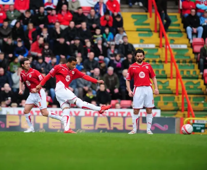 Framed Print : Bristol City's Nicky Maynard Scores Free-Kick Goal Against Newcastle United in 2010 Championship Match Framed Print : Bristol City's Nicky Maynard Scores Free-Kick Goal Against Newcastle United in 2010 Championship Match