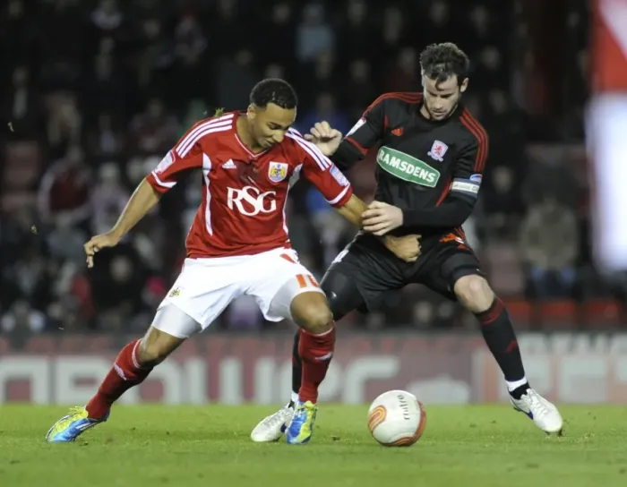 Framed Print : Bristol City's Nicky Maynard Snatches Ball from Middlesbrough's Matthew Bates - Bristol City v Middlesbrough, 03 / 12 / 2011