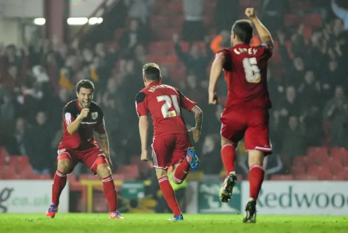 Framed Print : Bristol City's Paul Anderson Scores Dramatic Equalizer Against Burnley in Championship Match Framed Print : Bristol City's Paul Anderson Scores Dramatic Equalizer Against Burnley in Championship Match