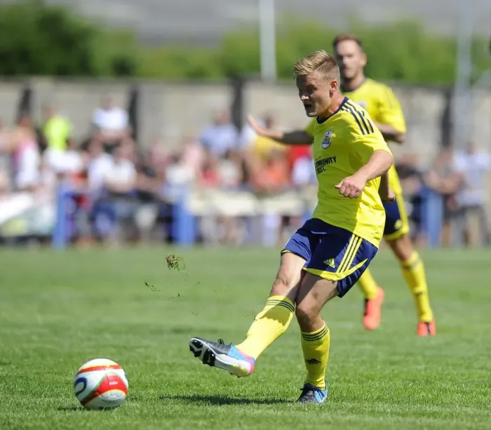 Framed Print : Bristol City's Rhys Jordan in Pre-Season Form: Clevedon Town vs. Bristol City (2013) Framed Print : Bristol City's Rhys Jordan in Pre-Season Form: Clevedon Town vs. Bristol City (2013)