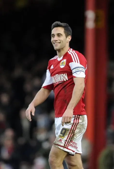 Framed Print : Bristol City's Sam Baldock in Action Against Stevenage, League One Football Match, December 2013 Framed Print : Bristol City's Sam Baldock in Action Against Stevenage, League One Football Match, December 2013