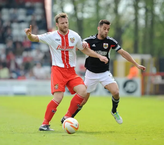 Framed Print : Bristol City's Sam Baldock Battles for the Ball against Stevenage's Luke Jones in Sky Bet League One Clash Framed Print : Bristol City's Sam Baldock Battles for the Ball against Stevenage's Luke Jones in Sky Bet League One Clash
