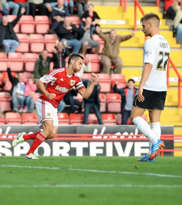Framed Print : Bristol City's Sam Baldock Scores Dramatic Equalizer in Sky Bet League One Match Against Colchester United Framed Print : Bristol City's Sam Baldock Scores Dramatic Equalizer in Sky Bet League One Match Against Colchester United
