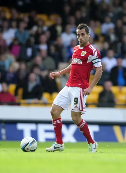 Framed Print : Bristol City's Sam Baldock at Vale Park during Port Vale vs. Bristol City, Sky Bet League 1 Match, October 2013 Framed Print : Bristol City's Sam Baldock at Vale Park during Port Vale vs. Bristol City, Sky Bet League 1 Match, October 2013