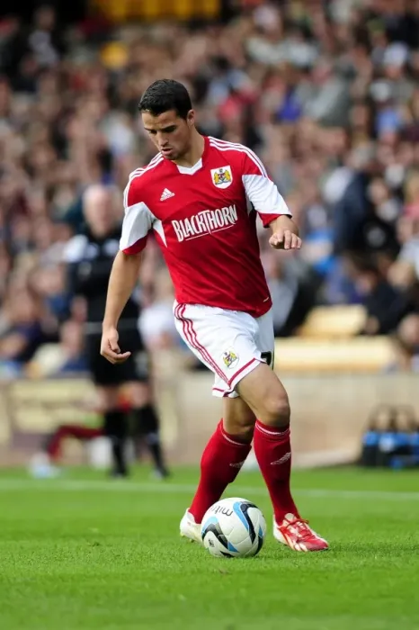 Framed Print : Bristol City's Stephen McLaughlin at Vale Park during Port Vale vs. Bristol City, Sky Bet League 1 Game (October 5, 2013)