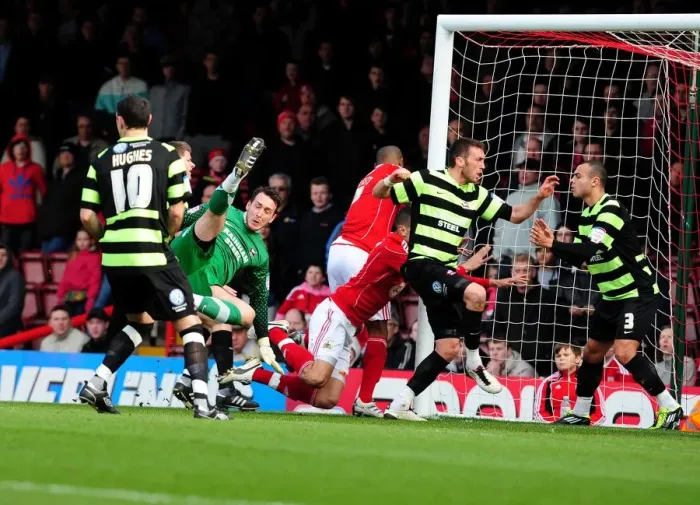 Framed Print : Bristol City's Steven Caulker Suffers Head Injury Against Scunthorpe United, Championship Match, February 2010 Framed Print : Bristol City's Steven Caulker Suffers Head Injury Against Scunthorpe United, Championship Match, February 2010