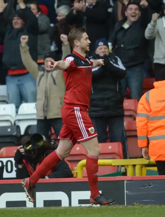 Framed Print : Bristol City's Steven Davies Celebrates Goal Against Nottingham Forest, Npower Championship (February 9, 2013) Framed Print : Bristol City's Steven Davies Celebrates Goal Against Nottingham Forest, Npower Championship (February 9, 2013)