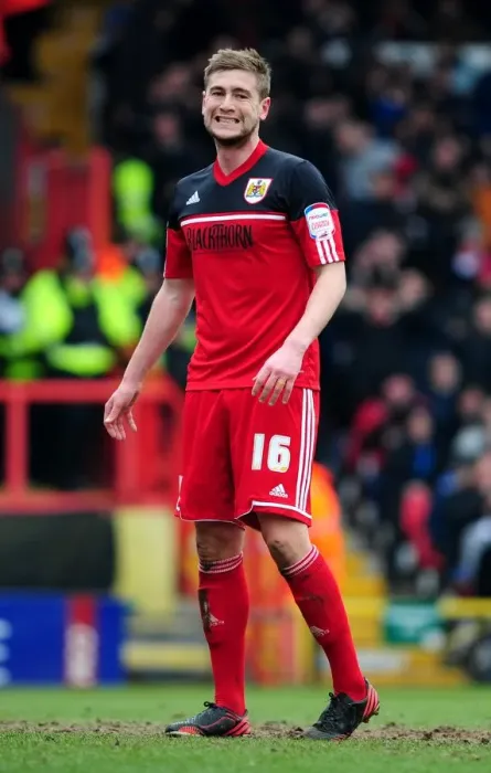Framed Print : Bristol City's Steven Davies Disappointed After Missed Opportunity Against Sheffield Wednesday (April 1, 2013) Framed Print : Bristol City's Steven Davies Disappointed After Missed Opportunity Against Sheffield Wednesday (April 1, 2013)