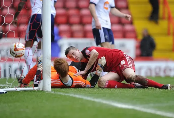 Framed Print : Bristol City's Steven Davies Scores the Game-Winning Goal Against Bolton Wanderers in Npower Championship Match, 2013 Framed Print : Bristol City's Steven Davies Scores the Game-Winning Goal Against Bolton Wanderers in Npower Championship Match, 2013