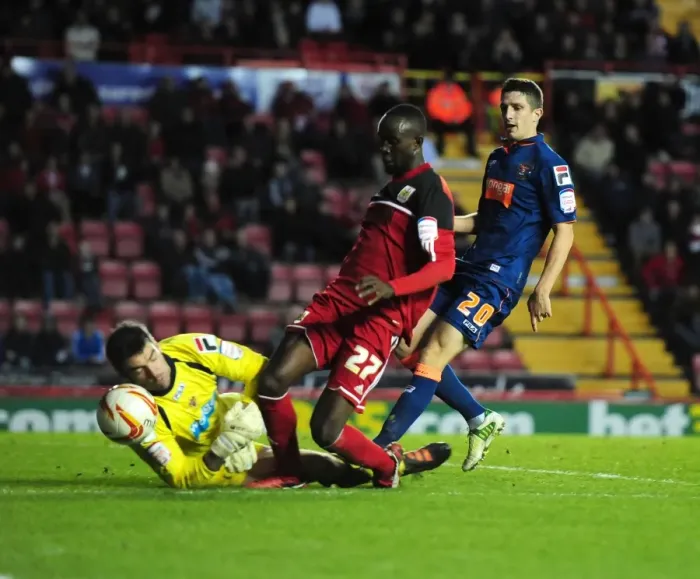 Framed Print : Bristol City's Steven Davies Scores Penalty After Foul by Matthew Gilks (Albert Adomah, Blackpool, Championship Football Match, Ashton Gate Stadium, November 17, 2012)