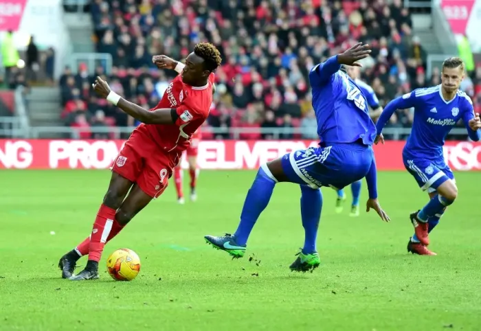 Framed Print : Bristol City's Tammy Abraham Outmaneuvers Cardiff City's Souleymane Bamba during Sky Bet Championship Match