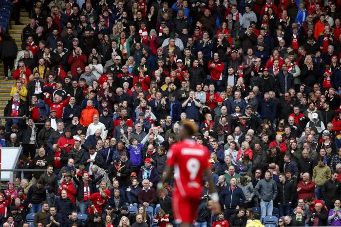 Framed Print : Bristol City's Tammy Abraham Scores Opening Goal vs. Blackburn Rovers: Fans Celebrate Framed Print : Bristol City's Tammy Abraham Scores Opening Goal vs. Blackburn Rovers: Fans Celebrate