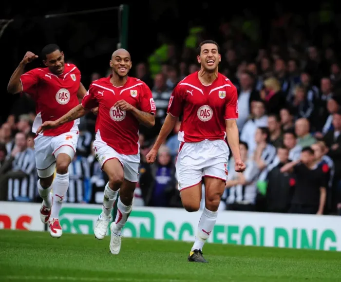 Framed Print : Bristol City's Thrilling Championship Opener: Lewin Nyatanga Scores Against Newcastle United (2010) Framed Print : Bristol City's Thrilling Championship Opener: Lewin Nyatanga Scores Against Newcastle United (2010)