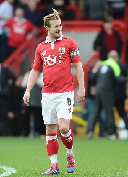 Bristol City's Wade Elliott in Action Against Oldham Athletic, Sky Bet League One, November 2014