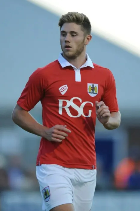 Framed Print : Bristol City's Wes Burns in Pre-Season Action at Weston Super Mare's Woodspring Stadium (09.07.2014) Framed Print : Bristol City's Wes Burns in Pre-Season Action at Weston Super Mare's Woodspring Stadium (09.07.2014)