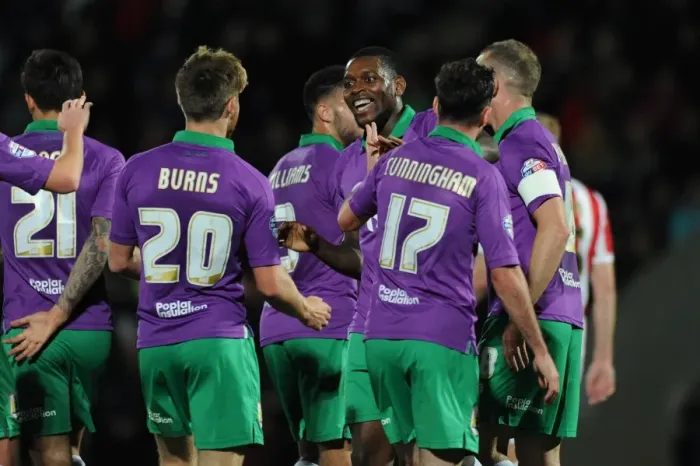 Framed Print : Bristol City's Wes Burns Scores the Winning Goal in Johnstone's Paint Trophy Match Against Cheltenham Town
