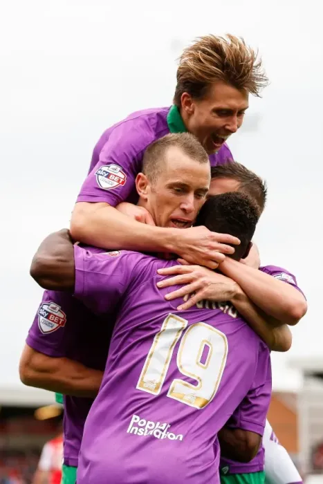 Framed Print : Bristol City's Wilbraham and Agard Celebrate Goals Against Fleetwood Town, 2014 Framed Print : Bristol City's Wilbraham and Agard Celebrate Goals Against Fleetwood Town, 2014