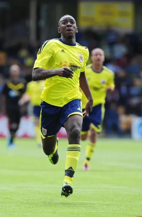 Framed Print : Bristol City's Yannick Bolasie in Action