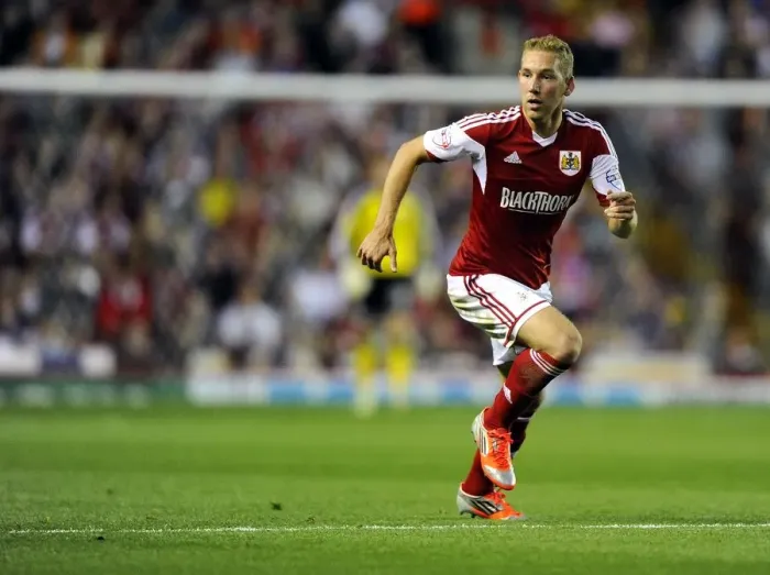 Framed Print : Bristol Derby: Scott Wagstaff of Bristol City vs. Bristol Rovers in Johnstone's Paint Trophy First Round, 2013 Framed Print : Bristol Derby: Scott Wagstaff of Bristol City vs. Bristol Rovers in Johnstone's Paint Trophy First Round, 2013