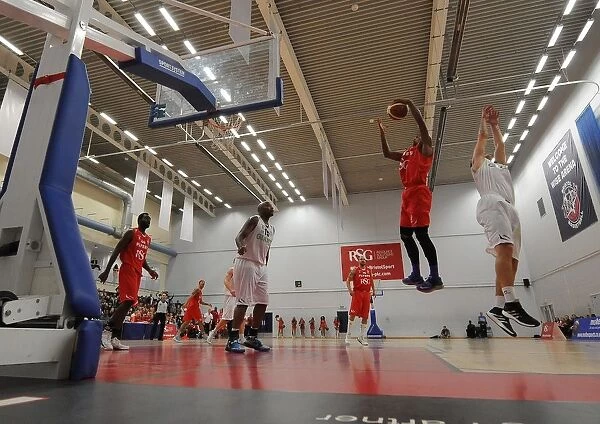 Bristol Flyers vs Manchester Giants Showdown at SGS Wise Campus - British Basketball League
