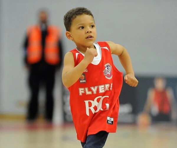 British Basketball Cup: A Showdown between Bristol Flyers and Plymouth Raiders - Flyers vs Raiders: Young Star in Action