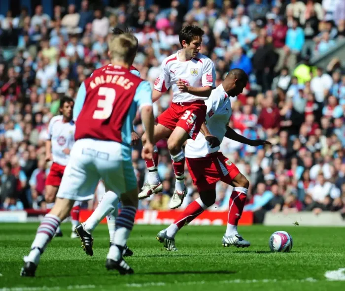 Framed Print : Burnley vs. Bristol City: A Football Rivalry - Season 08-09 Framed Print : Burnley vs. Bristol City: A Football Rivalry - Season 08-09