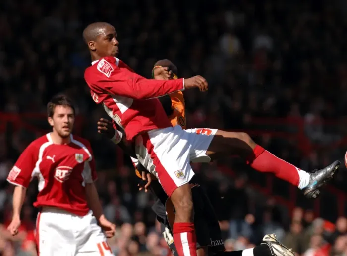 Framed Print : Byfield in Action: Bristol City vs. Wolverhampton Wanderers Framed Print : Byfield in Action: Bristol City vs. Wolverhampton Wanderers