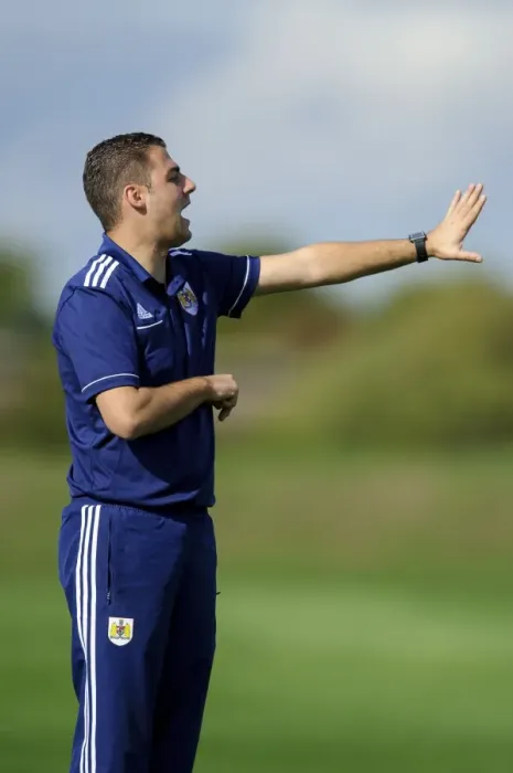 Framed Print : Carlos Anton Leads the Way: Bristol City U18s vs Brighton & Hove Albion U18s