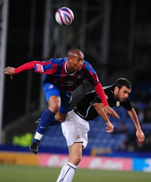 Framed Print : Challenge in the Sky: Andrew vs. Fontaine at Selhurst Park, Crystal Palace vs. Bristol City (Football Championship, 09 / 03 / 2010) Framed Print : Challenge in the Sky: Andrew vs. Fontaine at Selhurst Park, Crystal Palace vs. Bristol City (Football Championship, 09 / 03 / 2010)
