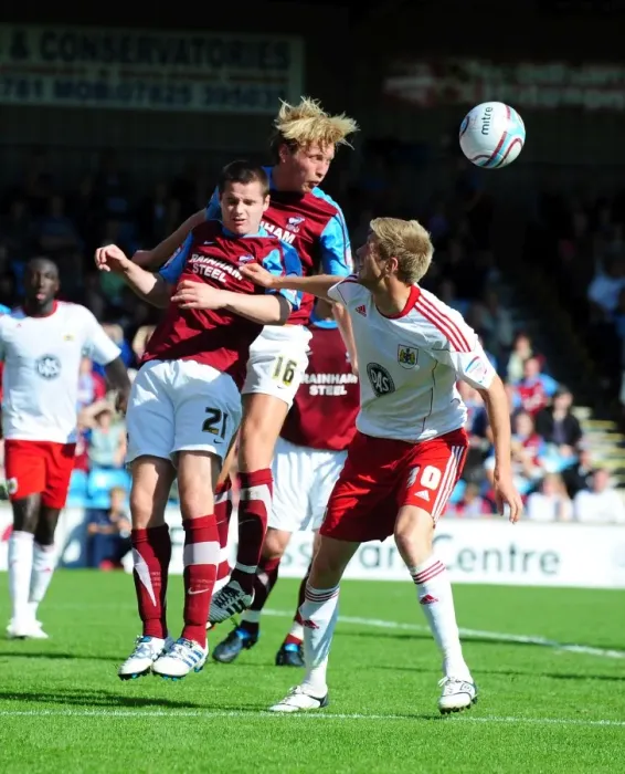 Framed Print : Challenge in the Sky: Wright vs. Stead - Scunthorpe United vs. Bristol City, Championship 2010