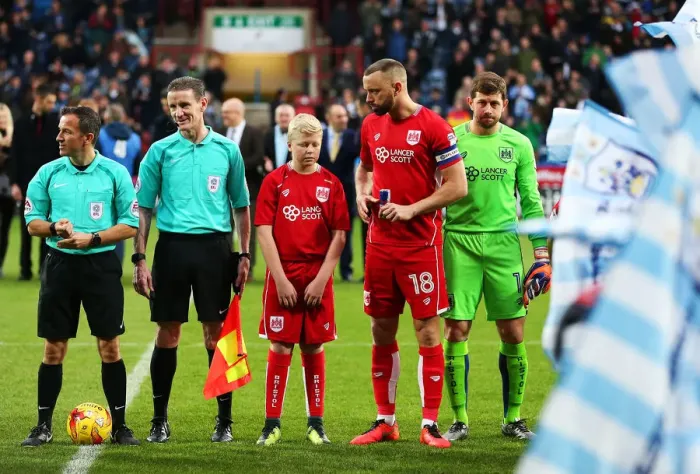 Framed Print : Championship Clash: Huddersfield Town vs. Bristol City at The John Smiths Stadium (December 2016) Framed Print : Championship Clash: Huddersfield Town vs. Bristol City at The John Smiths Stadium (December 2016)