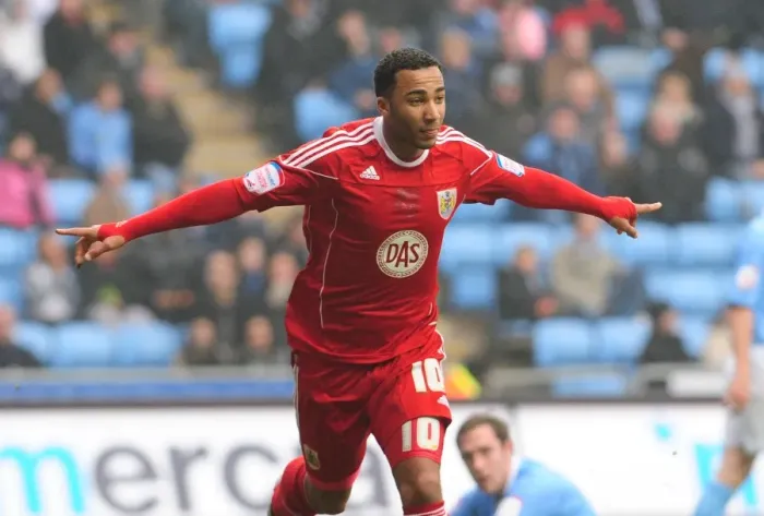 Framed Print : Championship Clash: Nicky Maynard's Stunner for Bristol City vs. Coventry City (05-03-2011) Framed Print : Championship Clash: Nicky Maynard's Stunner for Bristol City vs. Coventry City (05-03-2011)