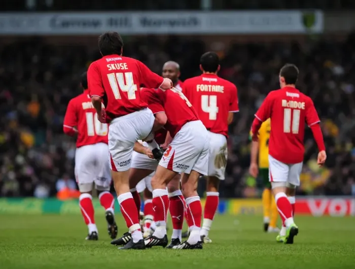 Framed Print : The Championship Clash: Norwich City vs. Bristol City - Season 08-09: A Football Rivalry between The Canaries and The Robins Framed Print : The Championship Clash: Norwich City vs. Bristol City - Season 08-09: A Football Rivalry between The Canaries and The Robins