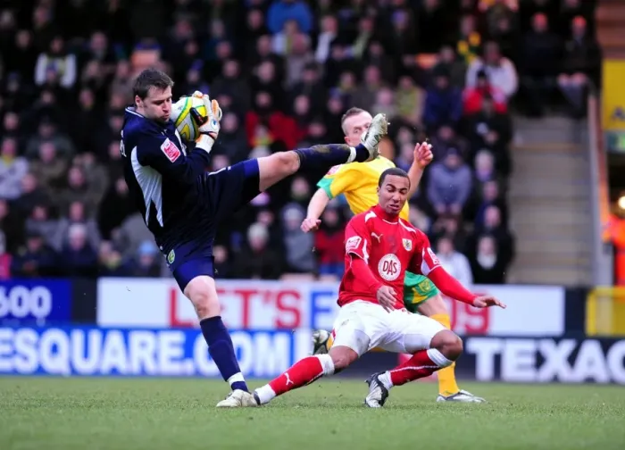 Framed Print : The Championship Clash: Norwich City vs. Bristol City - A Football Rivalry (Season 08-09)