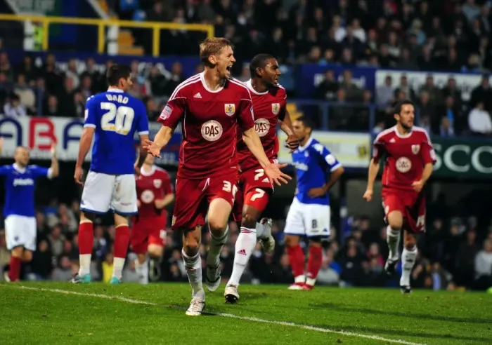 Framed Print : Championship Clash: Portsmouth vs. Bristol City at Fratton Park - September 25, 2010 Framed Print : Championship Clash: Portsmouth vs. Bristol City at Fratton Park - September 25, 2010