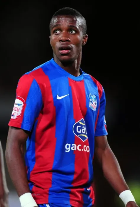 Framed Print : Championship Football: Crystal Palace's Wilfried Zaha vs. Bristol City (15 / 10 / 2011) Framed Print : Championship Football: Crystal Palace's Wilfried Zaha vs. Bristol City (15 / 10 / 2011)