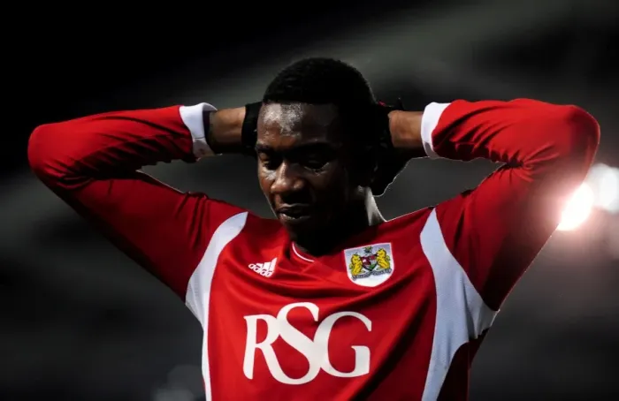 Framed Print : Championship Football: Yannick Bolasie of Bristol City Faces Brighton (14 / 01 / 2012)