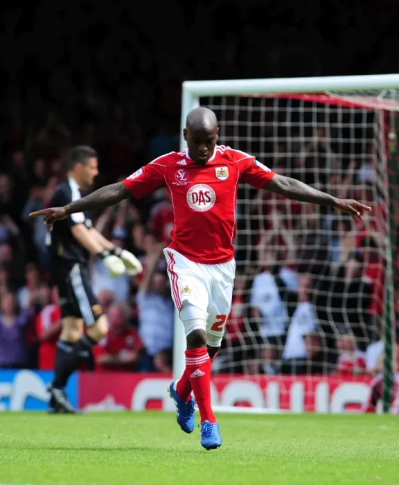 Framed Print : Championship Glory: Jamal Campbell-Ryce's Last-Minute Goal for Bristol City (07-05-2011)