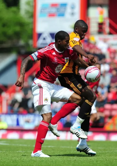 Framed Print : Championship Showdown: Bristol City vs Hull City at Ashton Gate Stadium (07 / 05 / 2011) Framed Print : Championship Showdown: Bristol City vs Hull City at Ashton Gate Stadium (07 / 05 / 2011)