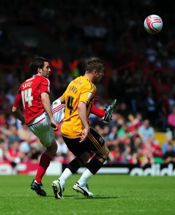 Framed Print : Championship Showdown: Bristol City vs Hull City at Ashton Gate Stadium - May 7, 2011 Framed Print : Championship Showdown: Bristol City vs Hull City at Ashton Gate Stadium - May 7, 2011