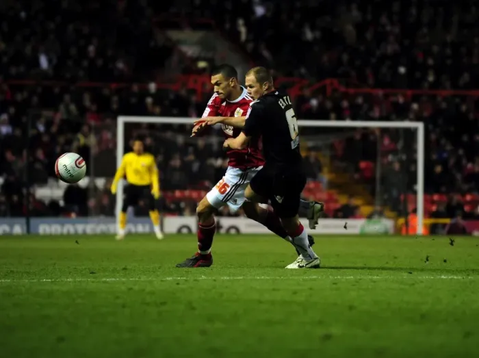Framed Print : Championship Showdown: Bristol City vs Sheffield United (November 27, 2010) - Ashton Gate Stadium