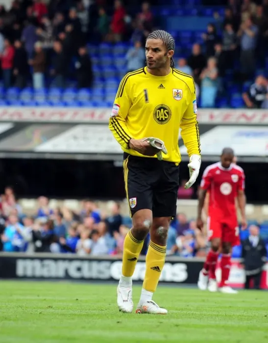 Framed Print : Championship Showdown: David James in Action - Ipswich v Bristol City, 2010 Framed Print : Championship Showdown: David James in Action - Ipswich v Bristol City, 2010