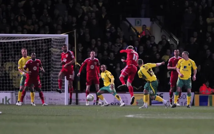 Framed Print : The Championship Showdown: Norwich City vs. Bristol City - A Clash of Football Titans: Season 10-11 Framed Print : The Championship Showdown: Norwich City vs. Bristol City - A Clash of Football Titans: Season 10-11
