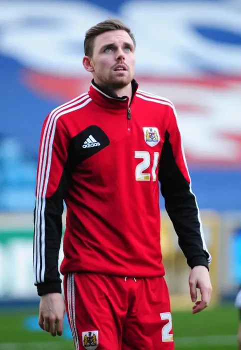 Framed Print : Championship Showdown: Paul Anderson of Bristol City Faces Off Against Millwall Framed Print : Championship Showdown: Paul Anderson of Bristol City Faces Off Against Millwall