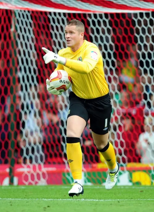 Framed Print : Championship Showdown: Paul Robinson in Action - Bristol City vs Blackburn Rovers (September 15, 2012)