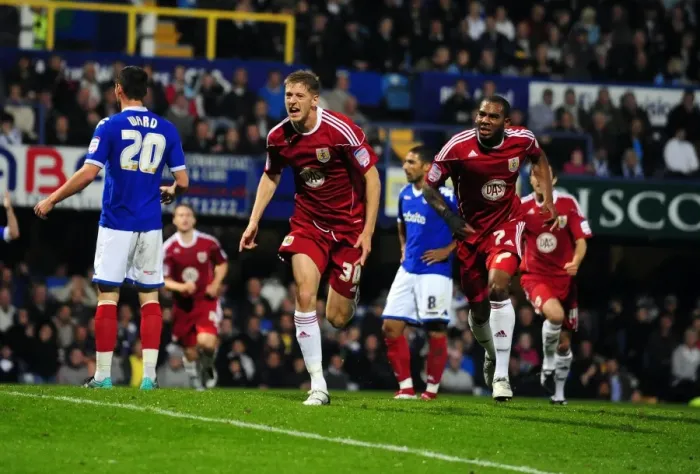 Framed Print : Championship Showdown: Portsmouth vs. Bristol City at Fratton Park - September 25, 2010 Framed Print : Championship Showdown: Portsmouth vs. Bristol City at Fratton Park - September 25, 2010