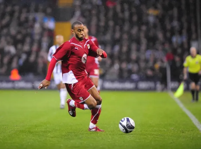 Framed Print : The Championship Showdown: West Brom vs. Bristol City - Season 09-10 Football Rivalry Framed Print : The Championship Showdown: West Brom vs. Bristol City - Season 09-10 Football Rivalry
